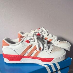 NWT Adidas Valentines Rivalry Low Shoes